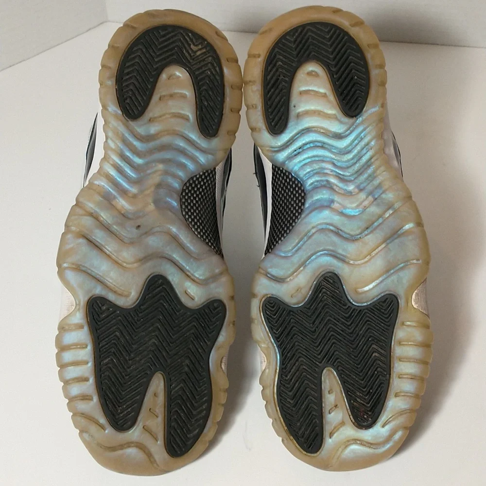Nike Air Jordan 11 Retro Low, Iridescent Emerald And White Color, Youth Size 6.5